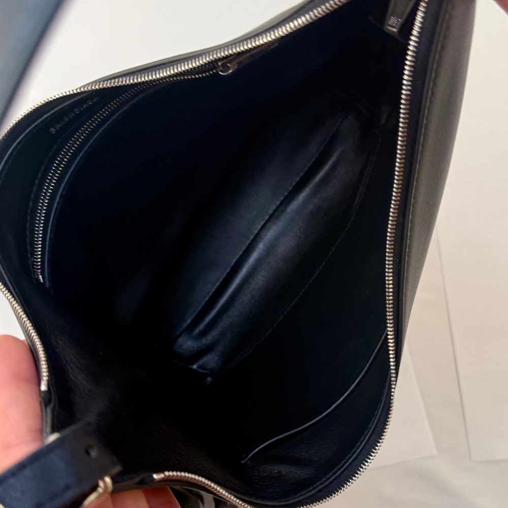 NWT BALENCIAGA Mary-Kate sling shoulder handbag - Picture 13 of 14